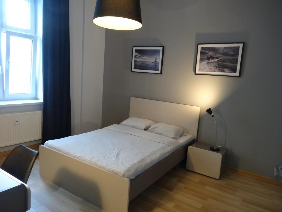 One More Night Apartment, Poznan Old Town Exterior photo